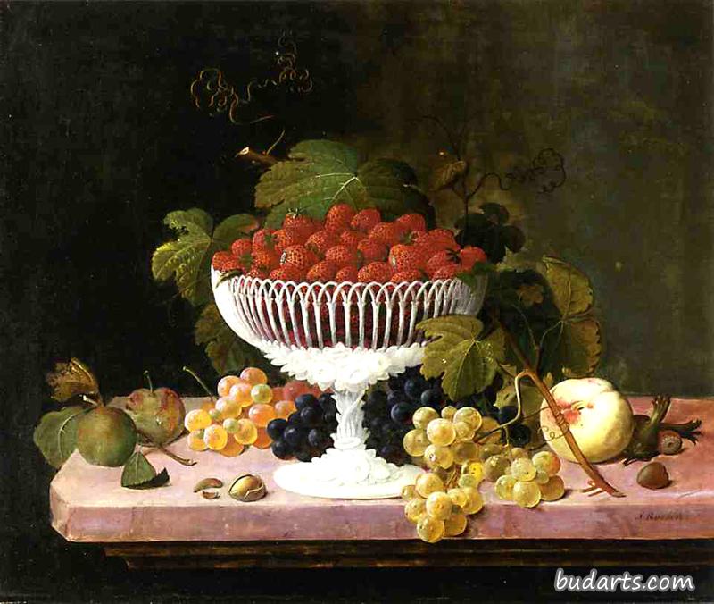 草莓和瓷器