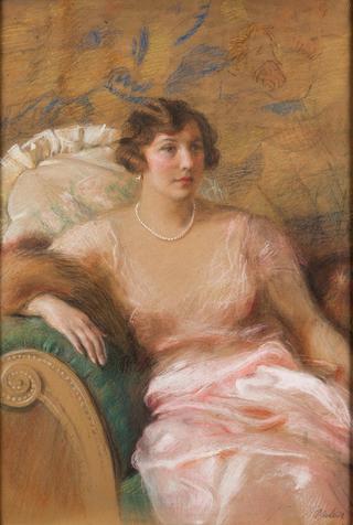 Portrait of lady in pink dress