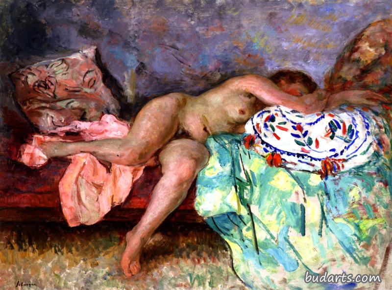 裸体躺在西班牙垫子上