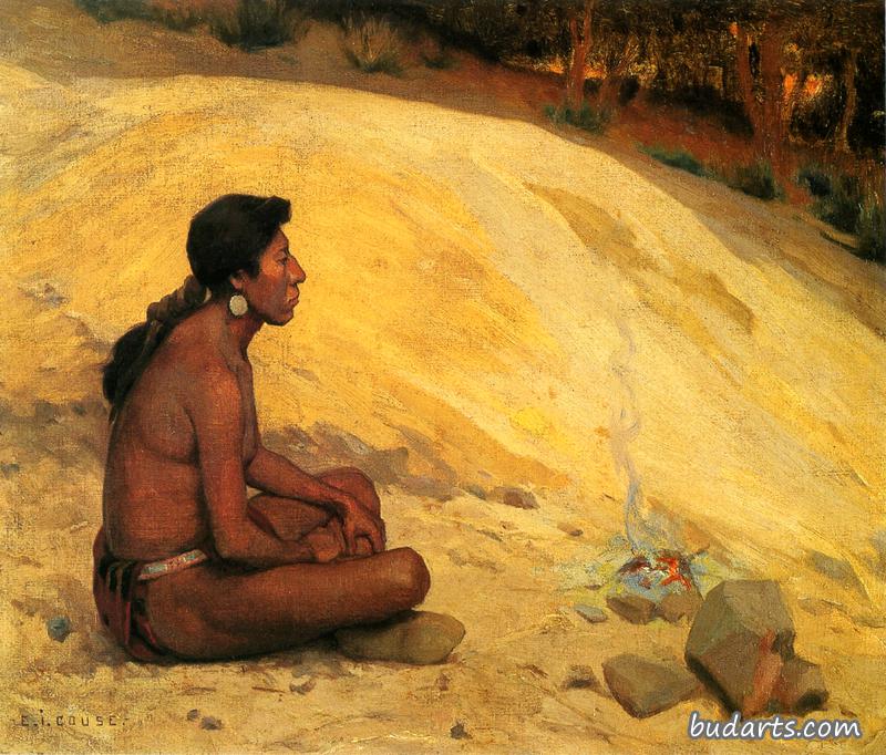 坐在篝火旁的印第安人